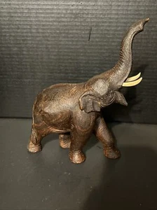Vintage wooden elephant statue with truck Up For Good Luck / tusk - Picture 1 of 12