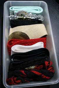 Lot of 10 Women's Vintage Belts - Wide Stretch Woven Cloth - Variety - Picture 1 of 23