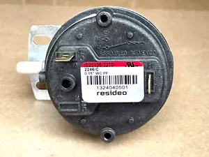 INTERRUTTORE A PRESSIONE HONEYWELL RESIDEO PRODUTTORE DI APPARECCHIATURE ORIGINALI IS20126-3270 1324040501, TRANE CNT03520 - Foto 1 di 5