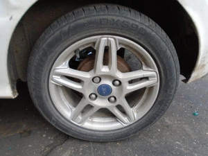 17 FORD KA+ 1.2 ZETEC BUJE TRASERO CERCANO Y MONTAJE DE TAMBOR 14-20 COCHE DE FRENO - Imagen 1 de 3