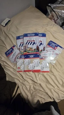 Major League Baseball-birthday Decorations MLB LOT 9 ITEMS - Image 1 of 4