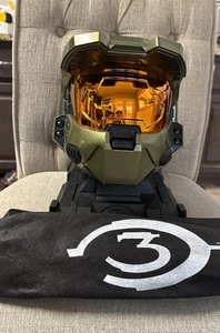 Halo 3 Legendary Edition | Helm nur mit Ständer ohne Spiel | Microsoft Xbox 360 - Bild 1 von 8