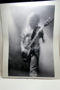 STONE TEMPLE PILOTS AT MELKWEG AMSTERDAM 4/6/93 16X20 INCH PHOTO, DEAN DELEO - Bild 1 von 1