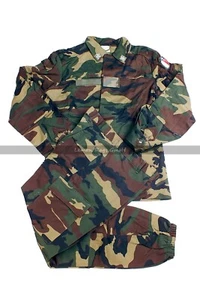 Traje Camuflaje Woodland Ejército Italiano Nuevo - Chaqueta y Pantalón Mod. M92 - Imagen 1 de 9