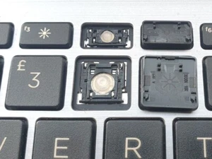 HP 15-DA 15-DB 250 G7 255 G7 *singolo* tastiera UK tasto nero + cerniera 9Z.NEZSC.40U - Foto 1 di 3