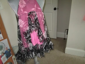 NEU MIT ETIKETT * 2 PASSENDE ZWILLINGSMÄDCHEN GRÖSSE 5 KLEIDER * MIA BELLE BABY COUTURE - Bild 1 von 4
