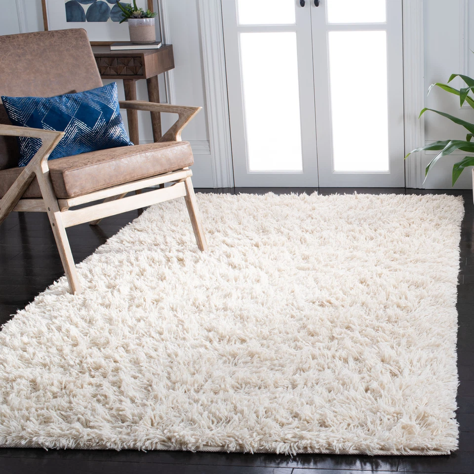 Safavieh Hand-Tufted IVORY Plush Shag Wool Area Rugs - SG731A - Image 1 of 1