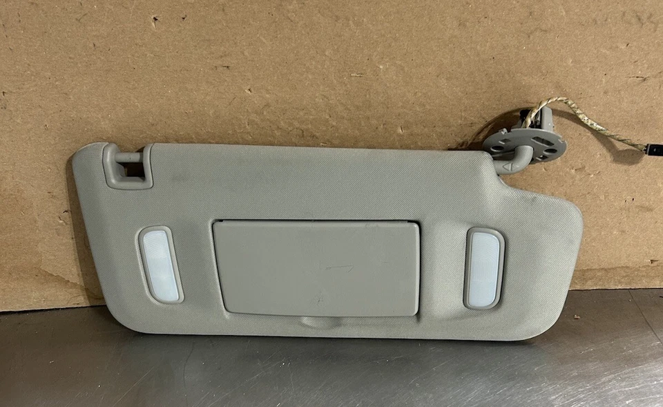 Espejo parasol derecho GMC Acadia 2007-2017 pasajero gris claro #415 Foto 1 de 4