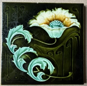 INGLATERRA - AZULEJOS ANTIGUOS DE ART NOUVEAU MAJOLICA C1900 - Picture 1 of 4
