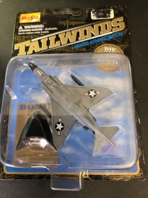 Maisto Tailwinds Serie 1 F-4J Phantom II Foto 1 de 2