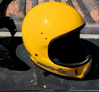 Bell Moto 4 Force Flow Vintage 1980’s Yellow Helmet - Image 1 of 4