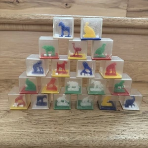 Vintage Kinder Klar Kunststoff Tier Rassel Blöcke Set 20 (1,5" Quadrat.) Kinder - Bild 1 von 10