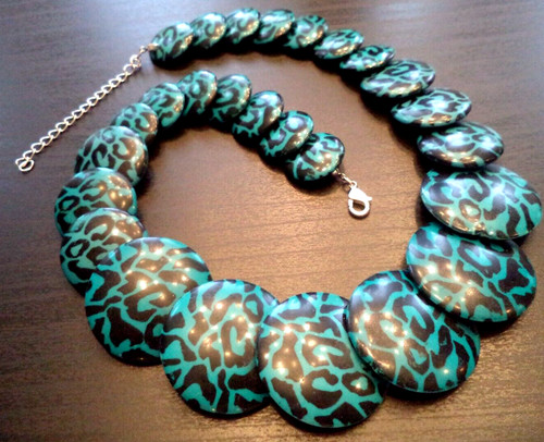 VINTAGE HIGH END BLUE ANIMAL LEOPARD PATTERN DISC BEADED 20.5