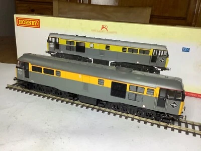 hornby R2421 BR Civil Engineering Class 31 Diesel Electric Loco 31110 - Image 1 of 4