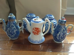 Chinese Porcelain Teapots One Qing/Ching Dynaster Red Dragon, Set of Two Blue - Picture 1 of 12