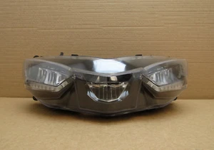 Gruppo faro Aprilia SR GT 125 2022 17.486 miglia (14744) - Foto 1 di 22