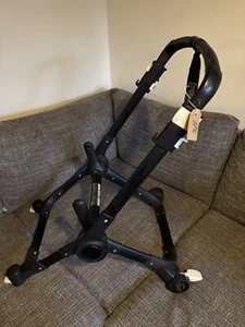 Bugaboo Buffalo Chassis. Black. Leather Look Handle. #8 - Picture 1 of 4
