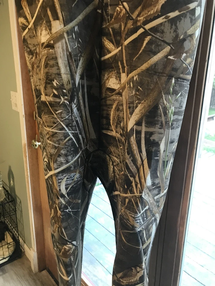 Cabelas 3mm Lugsole Real tree Max5 Chest Wader 10 R - Image 1 of 4