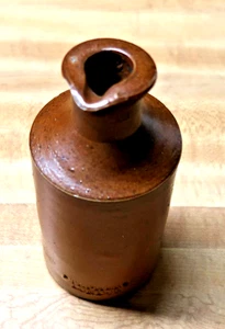 ANTICA BOTTIGLIA INCHIOSTRO CERAMICA INGLESE STEPHENS LONDRA CIRCA. BECCUCCIO VERSATORE 1880 - Foto 1 di 5