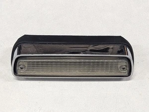 Luz de carga trasera Ford F-150 F-250 1980-1991 carcasa lente cabina plataforma techo de cortesía - Imagen 1 de 17