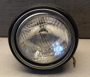 YAMAHA DT125 175 XT125 250 80-83 CUERPO DE FAROS LENTE ANILLO CONJUNTO OEM 3J0-84130-60 - Imagen 1 de 7