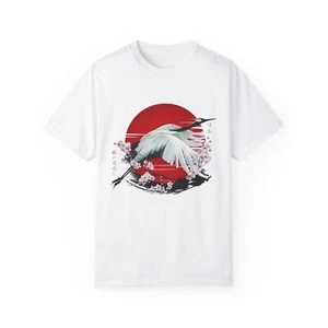 Kyoto Crane Blossom T-Shirt, Japanese Crane Tee, Floral Bird Shirt, Naturliebhaber - Bild 1 von 25