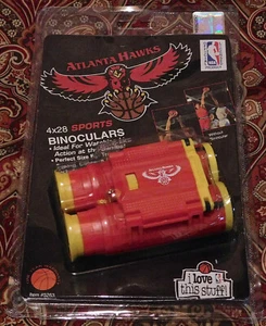 BINOCULARES DEPORTIVOS 4X28 con licencia de la NBA Atlanta Hawks con licencia nuevos sellados en paquete - Imagen 1 de 2