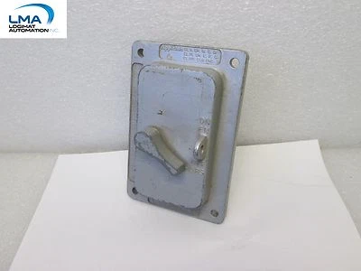 APPLETON ELECTRIC 11498 SWITCH COVER RECEPTACLE TOGGLE EXPLOSION PROOF IRON - Image 1 of 2