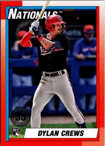 2025 Topps '90 Topps #T9089 Dylan Crews RC Washington Nationals - Foto 1 di 2