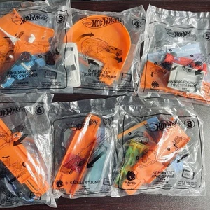 Hot Wheels McDonald’s 2019 Juguetes Juego de 6 Coches y Rampas #3 #4 #5 #6 #7 #8 Nuevo - Imagen 1 de 11