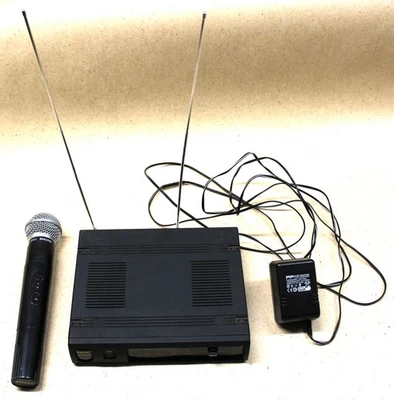 Shure funk mikrofon set, Handsender mit Shure SM58, Empf. Shure UT2/58 gebraucht - Bild 1 von 4