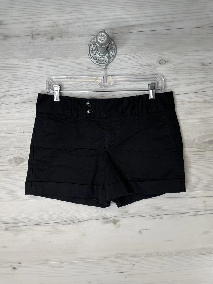 Pantalones Cortos Old Navy Para Mujer 6 Negros Elastizados Cintura Baja Chino Puño Dobladillo Doble Botón Foto 1 de 4