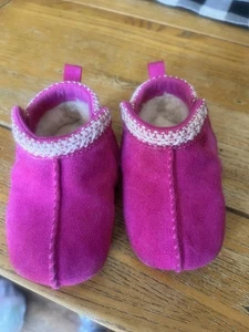 Ugg Toddler Slippers Size 2/3 Pink - Picture 1 of 9