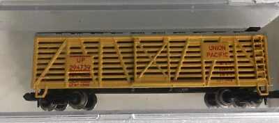 Life Like Union Pacific #7790  Yellow Stock Car 294739 - Image 1 of 3