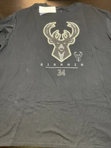 Fanatic Milwaukee Bucks NBA Giannis 34 T-Shirt 2XL - Bild 1 von 7