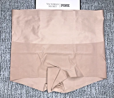 Victoria's Secret NUEVO CON ETIQUETAS XL Beige Suave Brillo Panty Pantalones Cortos Prendas Moldeadoras Foto 1 de 4