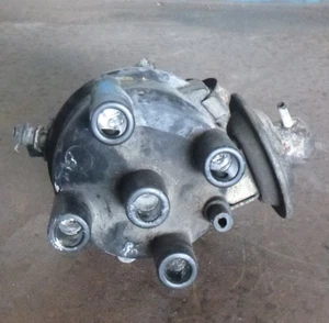 Chrysler Galant GC Distributor - Picture 1 of 4
