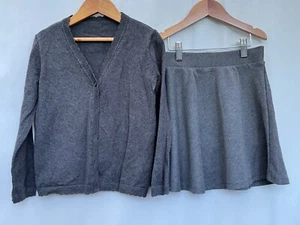 Girls School Uniform Bundle Skirt Cardigan Age 7 Years Grey - Picture 1 of 5