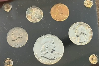 1953 SILVER PROOF SET IN CAPITOL HOLDER - Image 1 of 4