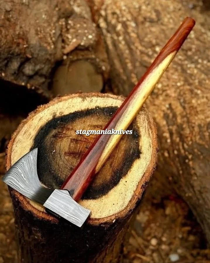 Hacha vikinga de caza de acero Damasco forjada a mano premium Tomahawk integral Foto 1 de 1