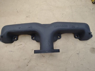 63 64 65 66 Chrysler LH 1962 colector de escape 2205536 Mopar volteo central Foto 1 de 4