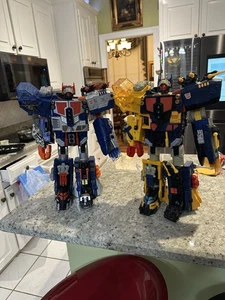 Vintage 2004 Transformers Omega Supreme & Sentinel Figures - Picture 1 of 6