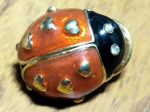 VINTAGE AVON NINA RICCI RED LADYBUG ENAMEL & RHINESTONES & HEARTS PIN “LOVEBUG” - Picture 1 of 4