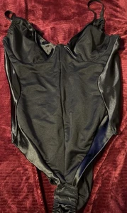 Smoothie Body Suit Re-Former Black 38C EUC - Picture 1 of 6