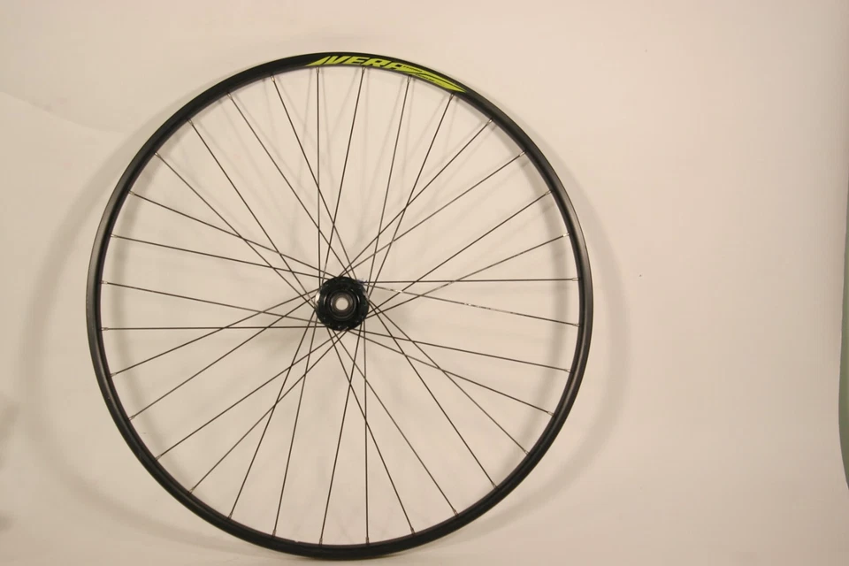 Oval Vera Terra 700c DPD16 Disc Front Wheel 6 Bolt 15mm TA 32h F87 - Image 1 of 3