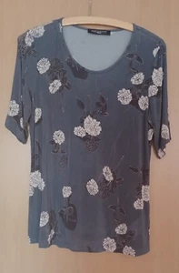 T-Shirt Damen von Fadenmeister, Größe 40, Viskose, grau-weißer Blumendruck - Bild 1 von 10