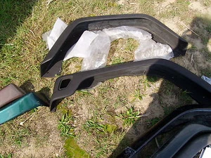 97 98 99 00 01 04 05 06 Jeep Wrangler Warren left rear 1/4 flare quarter molding - Imagen 1 de 1