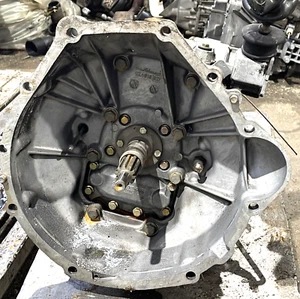 Ersatzteile Verwendet, Austausch Handbuch 5 Getriebe Mercedes-Benz T1 2.3 Diesel - Bild 1 von 7