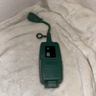 Interruptor eléctrico fotográfico hermético. Cat# YC-DGA E183284 120Vac. 1000W Tungsteno 8.3a Foto 1 de 3