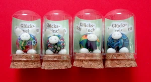 4 Stück Hergo SWIGGIE Glücksschweinchen Glücksbringer im Glas  3 x 3,5 cm groß - Bild 1 von 1